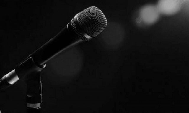 Πασίγνωστος Έλληνας τραγουδιστής έχασε 75 κιλά - Δεν φαντάζεστε πώς είναι σήμερα (pics)