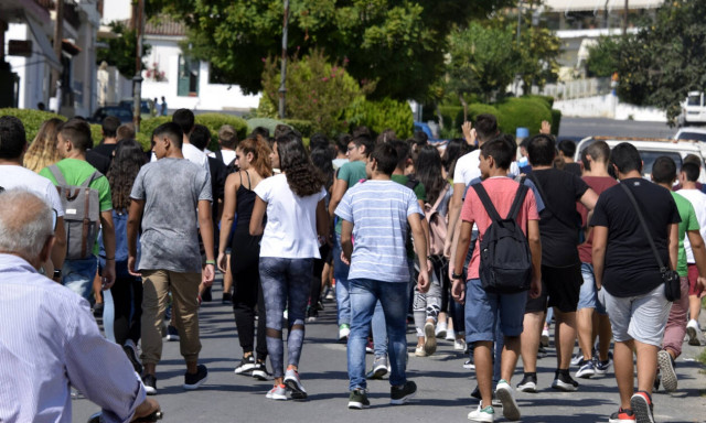 Από 22/5 έως 17/6 οι αιτήσεις εγγραφής και μετεγγραφής για ΓΕΛ και ΕΠΑΛ