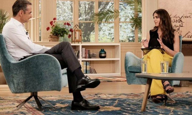 ND's Mitsotakis asks for early elections