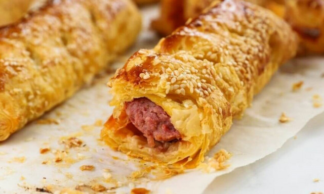 Η συνταγή της ημέρας: Λουκανικόπιτες