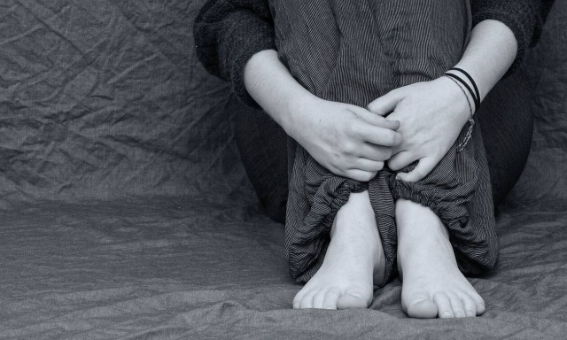 Χανιά: Στη φυλακή μητέρα και πατριός που ξύρισαν το κεφάλι της κόρης τους