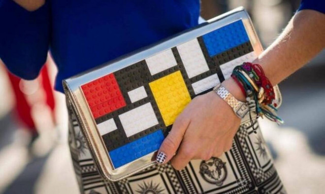 Υπάρχει μια νέα τάση στα αξεσουάρ που θα σε κάνει να νοσταλγήσεις τις παιδικές σου φίλες!