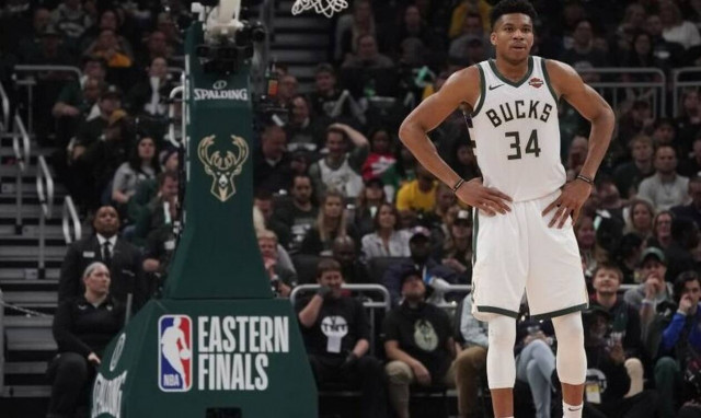 Εριστικός Drake κορόιδευε τον Γιάννη - Η αντίδρασή του στη χαμένη βολή του Αντετοκούνμπο