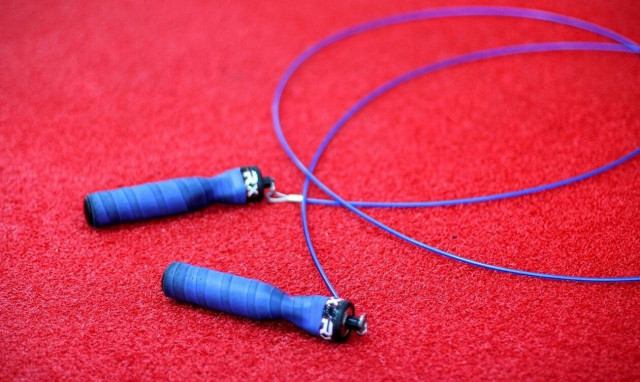 Πώς θα φτιάξεις γάμπες «σίδερο» με τρεις ασκήσεις μόνο