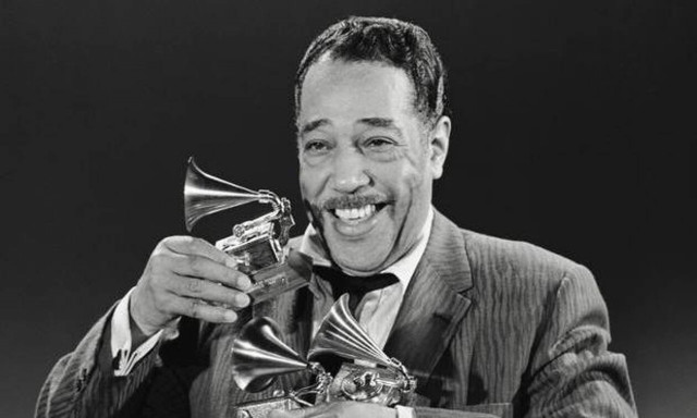 Σαν σήμερα το 1974 πέθανε ο Αμερικανός συνθέτης και πιανίστας της τζαζ, Ντιουκ Έλινγκτον