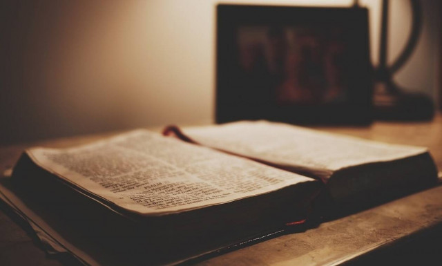 Επέστρεψε βιβλίο σε βιβλιοθήκη 52 χρόνια μετά – Έπαθαν ΣΟΚ με αυτό που έκρυβε (pics)