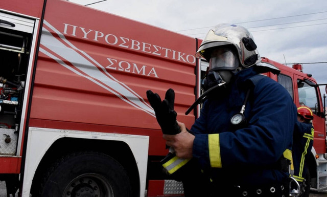 Ισχυρή έκρηξη σε εργοστάσιο στην Ελευσίνα