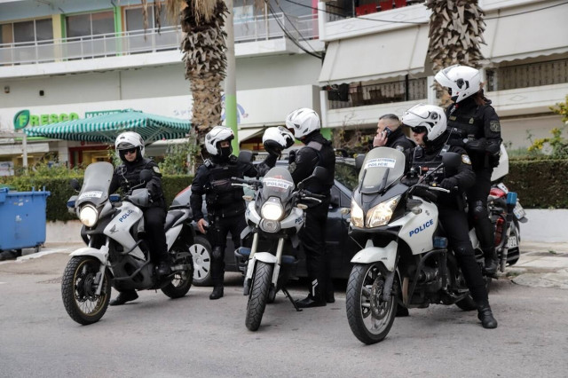 Γλυφάδα: Σύλληψη 24χρονου για διαρρήξεις και κλοπές από σπίτια