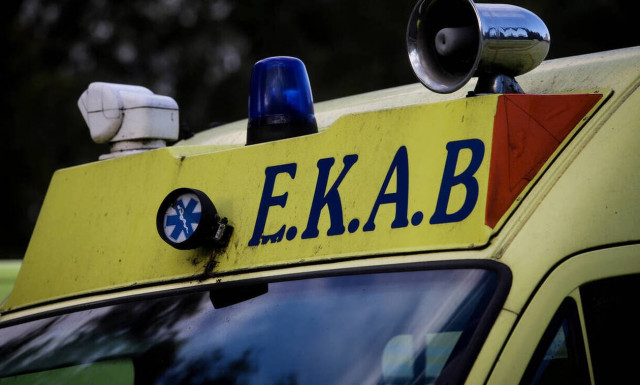 Καραμπόλα τριών οχημάτων στην Αθηνών - Κορίνθου