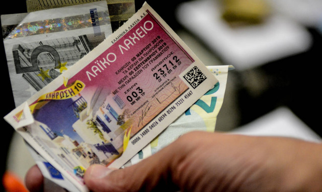 Ανεβαίνει το θερμόμετρο στο Λαϊκό Λαχείο με εγγυημένο έπαθλο 200.000 ευρώ