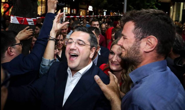 Αποτελέσματα εκλογών 2019: O Τζιτζικώστας γιόρτασε τη νίκη χορεύοντας το... Gigi!