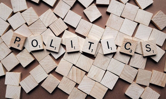 Ψηφίσαμε απλά για την αποσυμπίεση...