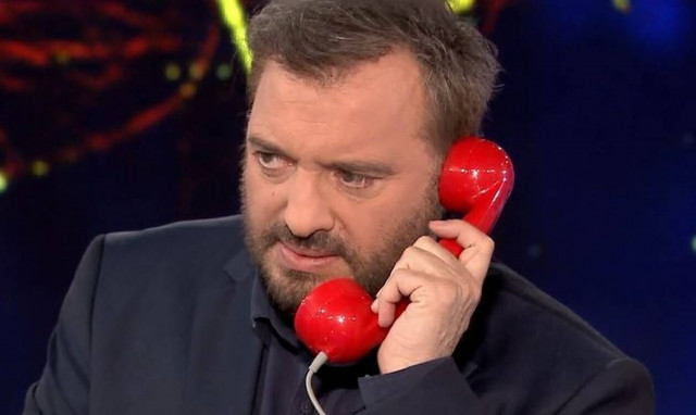 Χαμός στο Deal: Η τραγουδίστρια που «πάγωσε» Φερεντίνο και τραπεζίτη - Δείτε τι έκανε (pics)