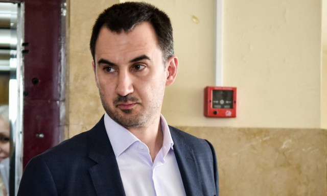 Χαρίτσης: Θα ανακοινώσουμε μέτρα στήριξης της μεσαίας τάξης