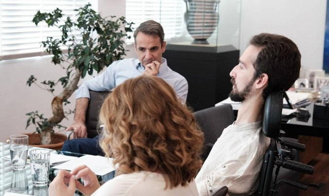 Συνάντηση του Μητσοτάκη με τους νεοεκλεγέντες ευρωβουλευτές της ΝΔ