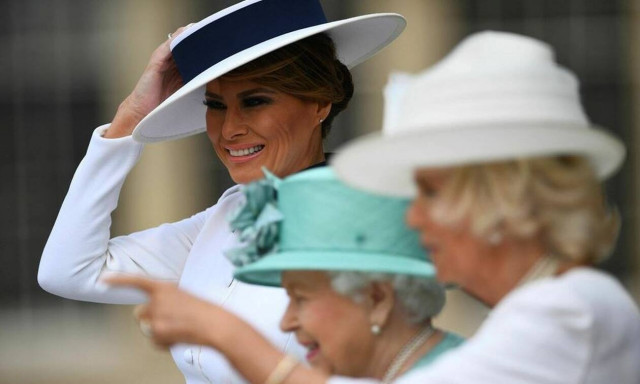 Εντυπωσιακή Μελάνια Τραμπ: Παρέδωσε μαθήματα στιλ στο Λονδίνο (pics)