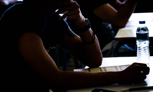 Πανελλήνιες 2019: Δείτε τα θέματα και τις απαντήσεις των Πανελλαδικών 2019 στο Newsbomb.gr