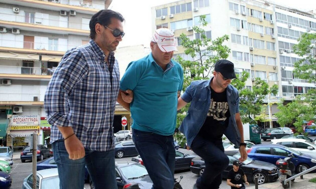 Δολοφονία Γραικού: «Λύγισε» ο γιος του – «Δεν άξιζε στον πατέρα μου αυτός ο θάνατος» (vid)