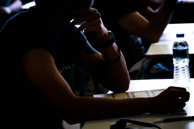 Θέμα Έκθεσης Πανελληνίων 2019: Δείτε ΕΔΩ τα θέματα και τις απαντήσεις στη Νεοελληνική Γλώσσα