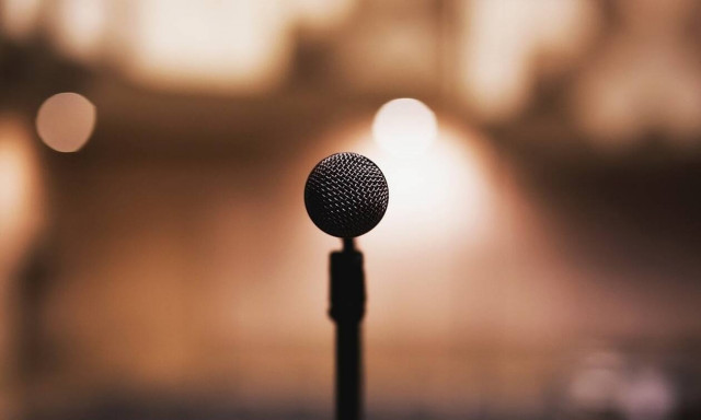 Ελληνίδα τραγουδίστρια εγκατέλειψε τα εγκόσμια για να γίνει μοναχή