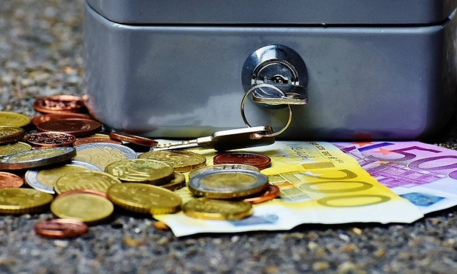 Eπίδομα 1.000 ευρώ σε ανέργους – Δείτε ποιους αφορά