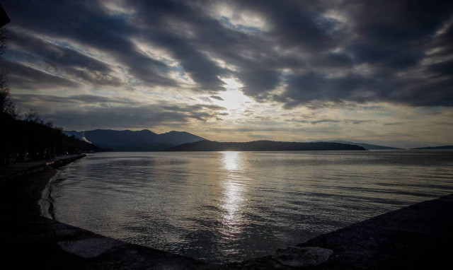 Mainly sunny weather with some showers forecast on Monday (10/06/2019)