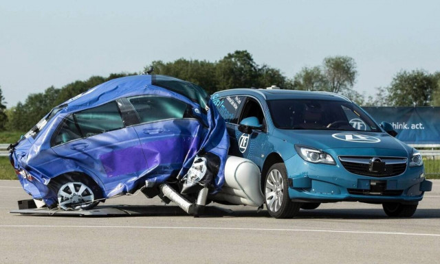 Έτσι λειτουργεί ο εξωτερικός αερόσακος της ZF