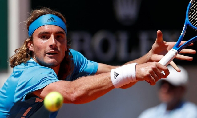 Ο Τσιτσιπάς πήρε στα χέρια του το αυτοκίνητο των ονείρων του: «Περίμενα 4 μήνες γι' αυτό» (vid)