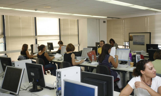 Δημόσιο: Ποιοι κερδίζουν αν βγουν νωρίτερα στη σύνταξη – Οι τρεις κατηγορίες