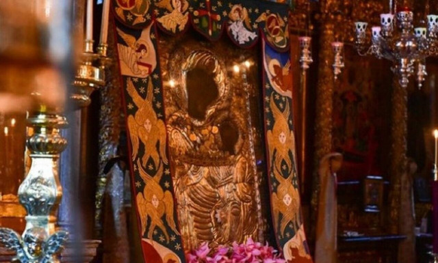 Βρέθηκαν τα τάματα - Εντοπίστηκε σε φαράγγι ο ληστής του Αγίου Όρους