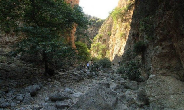 Χανιά: Πήγε για πεζοπορία και σκοτώθηκε - Μυστήριος θάνατος σε φαράγγι