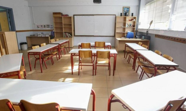 Θεσσαλονίκη: Προσήγαγαν μαθητές Γυμνασίου για βανδαλισμό του σχολείου τους!