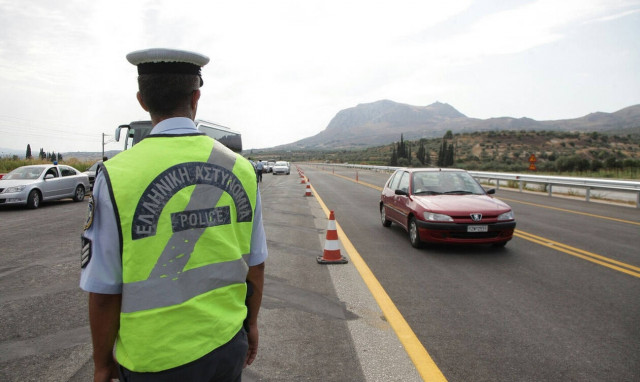 Αγίου Πνεύματος 2019: Αυξημένα τα μέτρα της Τροχαίας λόγω τριημέρου