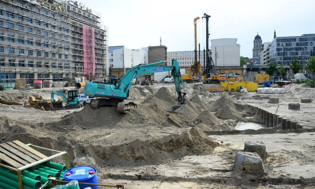 Συναγερμός στη Γερμανία: Εκκενώνεται το κέντρο του Βερολίνου (pics)