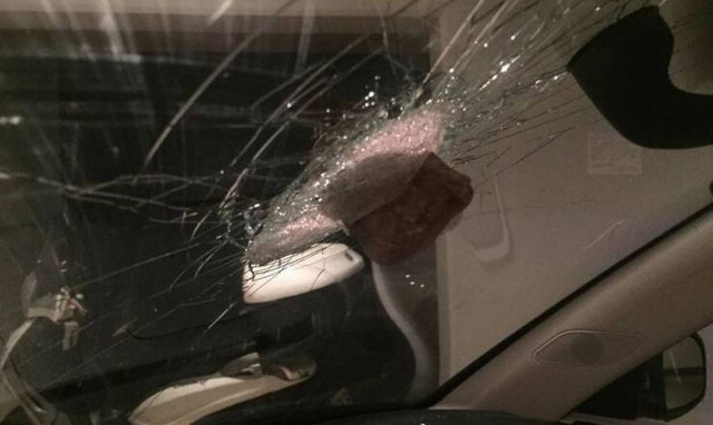 Τρόμος στην εθνική Πατρών - Πύργου: Πήραν τους οδηγούς με τις πέτρες 