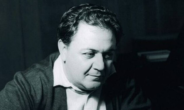 Σαν σήμερα το 1994 πεθαίνει ο ιδιοφυής και αεικίνητος Μάνος Χατζιδάκις (vids)