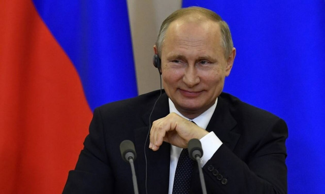 Ο Πούτιν άφησε... παγωτό τον πρόεδρο της Κίνας με το δώρο που του έκανε για τα γενέθλιά του (vid)