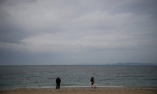 Καιρός: Με ζέστη αλλά και βροχές το τριήμερο του Αγίου Πνεύματος - Πρόγνωση για όλη τη χώρα (χάρτες)