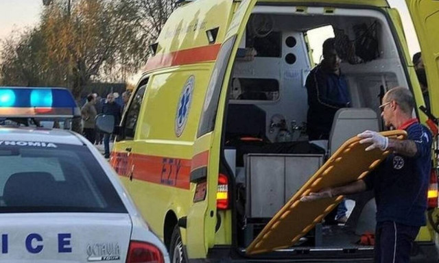 Ρέθυμνο: Τροχαίο με δύο τραυματίες - Εγκλωβίστηκε στα συντρίμμια