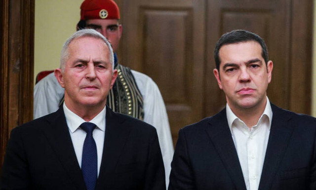 Συνάντηση Τσίπρα - Αποστολάκη: Δεν θα είναι υποψήφιος στις εκλογές ο υπουργός Εθνικής Άμυνας 