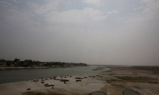 Ινδός... Χουντίνι βούτηξε αλυσοδεμένος στον Γάγγη και δεν ξαναβγήκε ποτέ