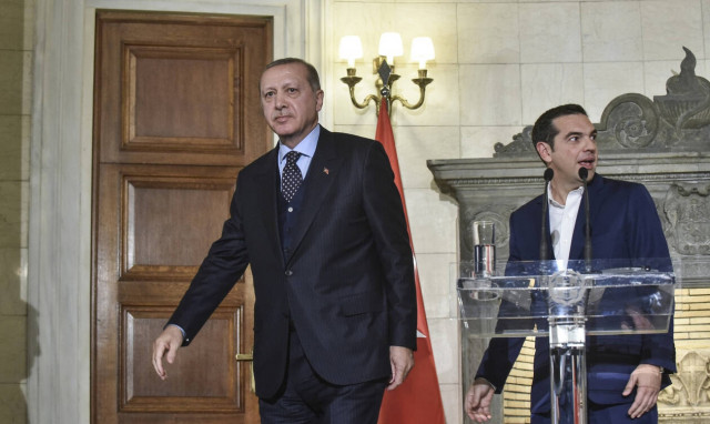 Κυπριακή ΑΟΖ: Πολεμικές ιαχές από Ερντογάν – Τσίπρας: Κυρώσεις στην Τουρκία εάν έγινε γεώτρηση 