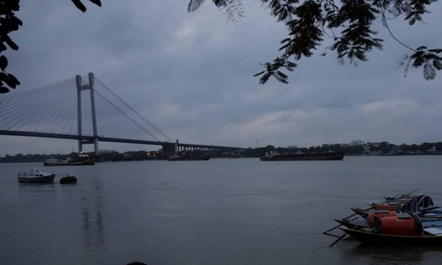 Τραγικό τέλος: Νεκρός ο Ινδός «Χουντίνι» που βούτηξε αλυσοδεμένος στον Γάγγη