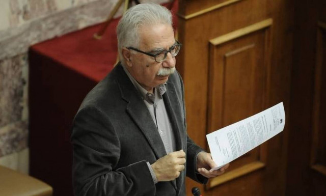 Χωρίς θρήσκευμα τα απολυτήρια των μαθητών Γυμνασίου και Λυκείου φέτος - Που το πάει ο Γαβρόγλου; 