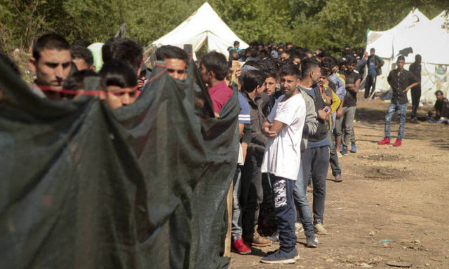 Φρίκη: Άφησαν 71 μετανάστες να πεθάνουν από ασφυξία μέσα σε φορτηγό