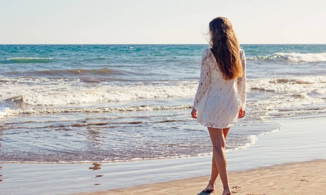 Μακριά μαλλιά: 5 χτενίσματα για να κάνεις θραύση το καλοκαίρι (pics)