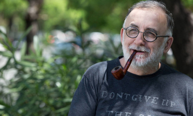 Δύσκολες ώρες περνά ο Θάνος Μικρούτσικος