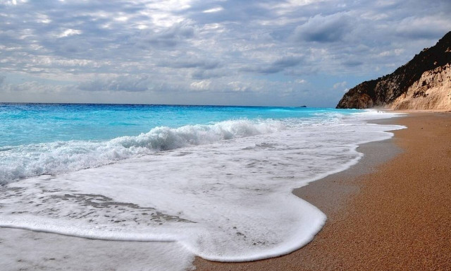 Καλοκαιρινή άδεια: Πόσες ημέρες δικαιούστε - Πώς υπολογίζεται το επίδομα