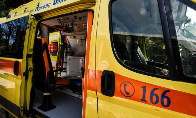 Κρητη: Τέσσερα άτομα απεγκλώβισε η Πυροσβεστική μετά από σοβαρό τροχαίο