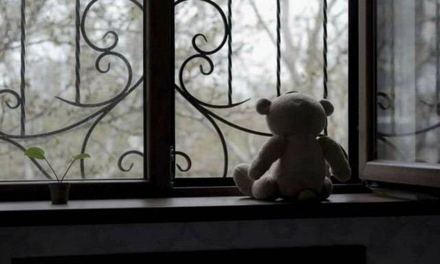 Λαμία: Στο εδώλιο ο «παππούς» που ασελγούσε σε δύο μικρά κοριτσάκια